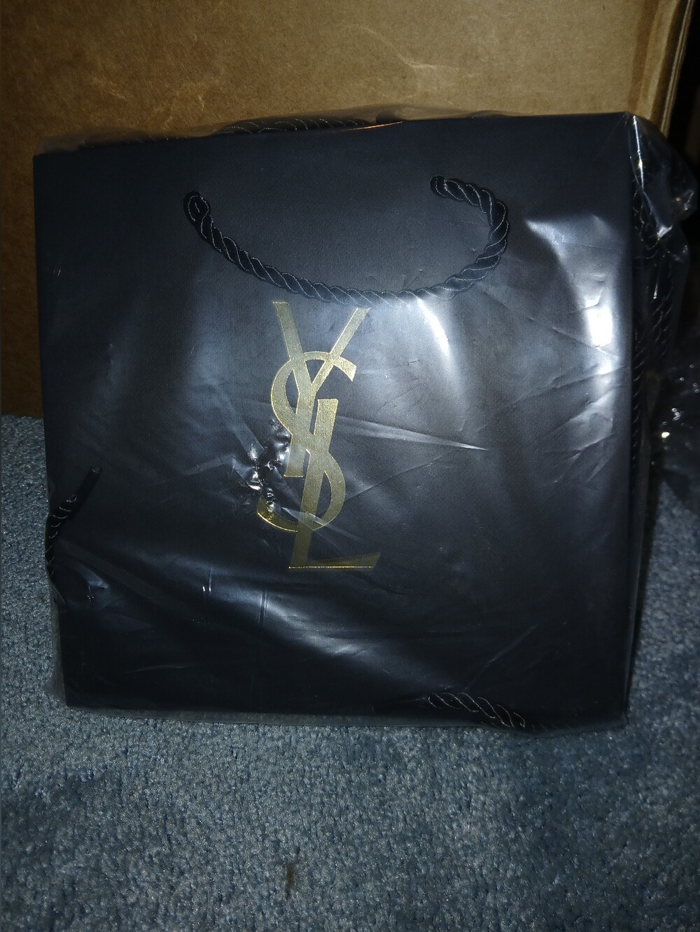 YSL Parfums Rectangular Quilted Cosmetic/crossbody With Shopping Bag - Picture 7 of 7